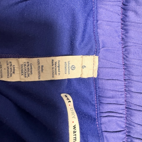 Lululemon size 6 skort- golf/ tennis or running - Picture 4 of 5